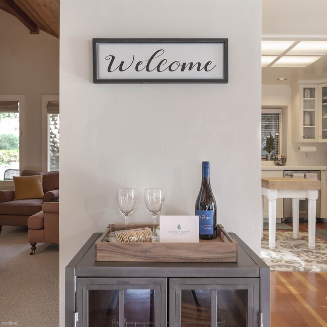 Building Photo - 3 br, 2.5 bath House - 3799 Carmel Valley ...
