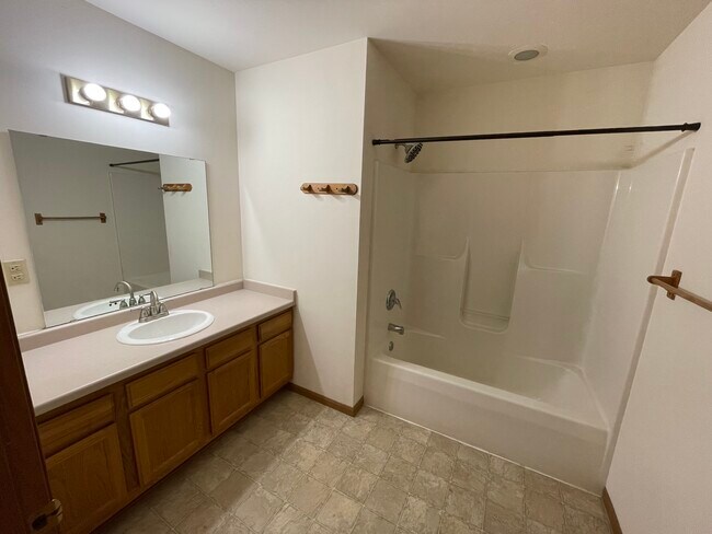 Bathroom - 540 Partridge Ct