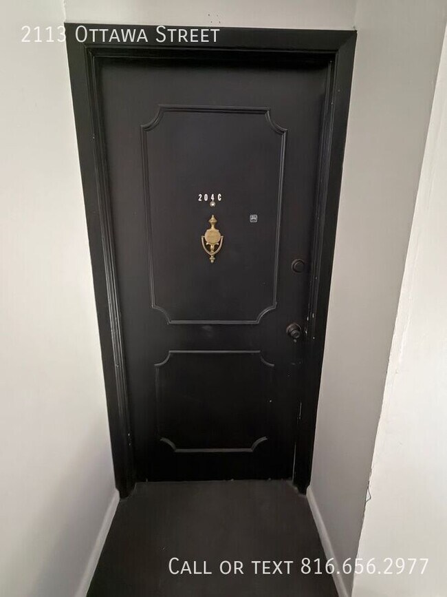 Foto del edificio - 2113 Ottawa St