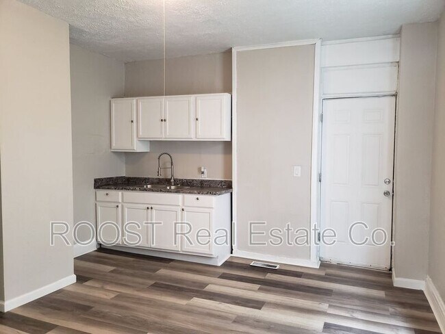 Building Photo - 521 Starr Avenue
