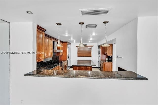 Foto del edificio - 4000 NE 168th St