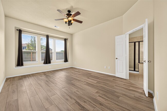 Foto del edificio - 6847 Tammany Manor Ln
