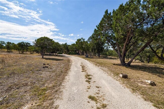 Building Photo - 2929 Stagecoach Ranch Rd