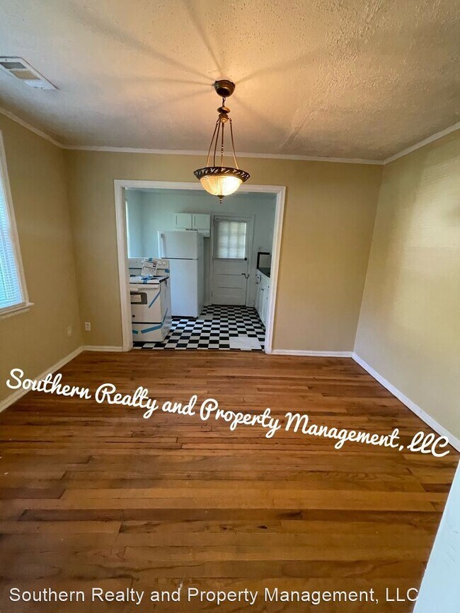 Building Photo - 2 br, 1 bath House - 117 Bradley Dr