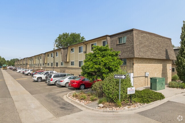 Alternate Building View - Kipling Village Apartments