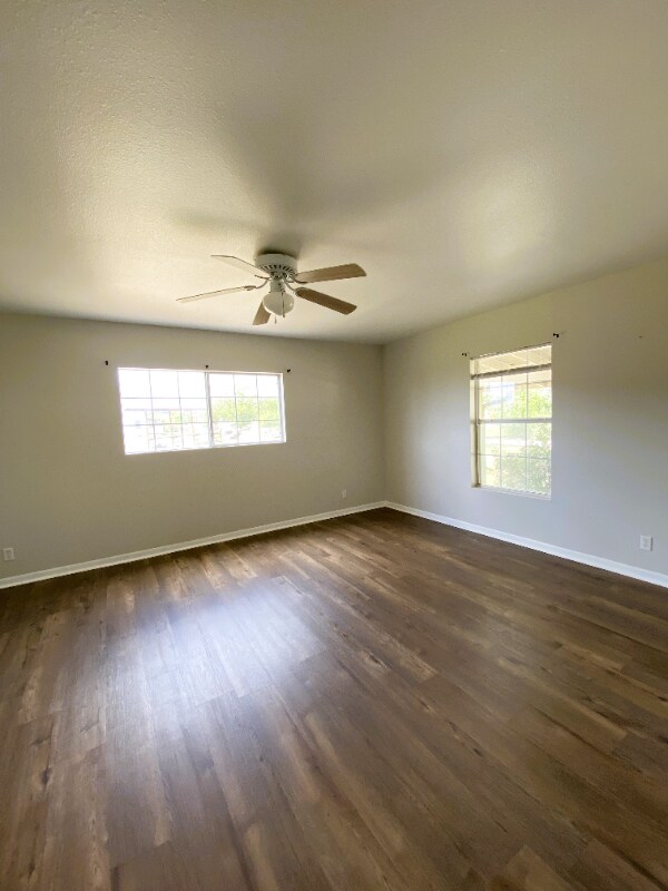 Building Photo - 143 Jasmine Ln