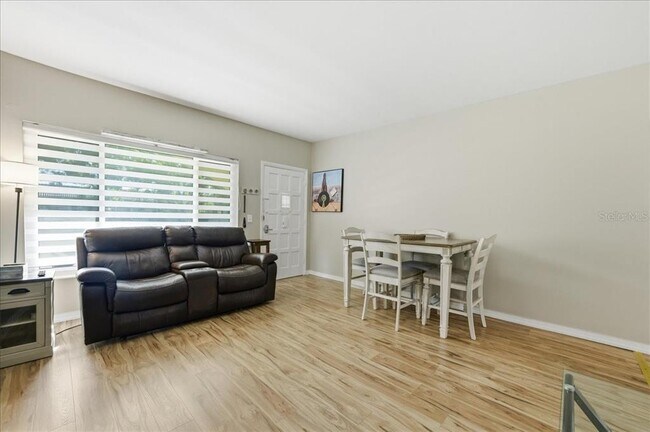 Building Photo - 2400 Franciscan Dr