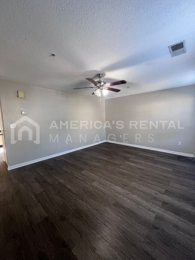 Building Photo - MOVE-IN SPECIAL!!! - Home for rent in Alabaster! - Sign a lease by 4/15 to receive HALF OFF FIRST...