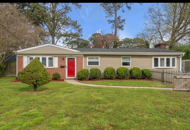 Foto del edificio - 212 Paladin Dr