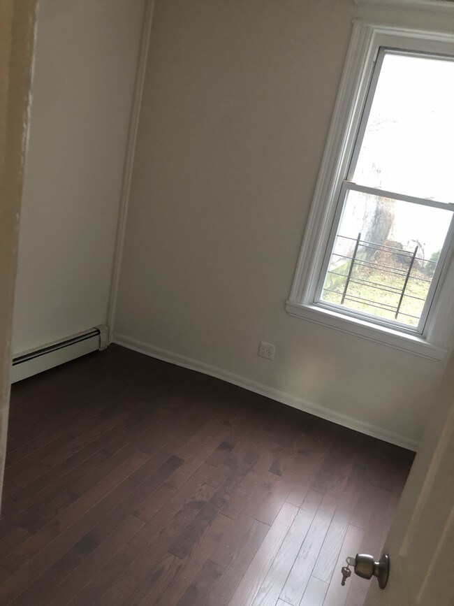 2nd Bedroom - 172 Malta St