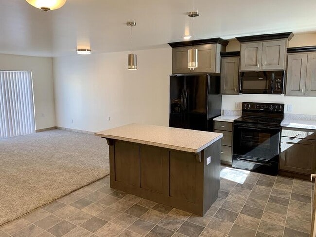 Building Photo - 830 Gibbon St