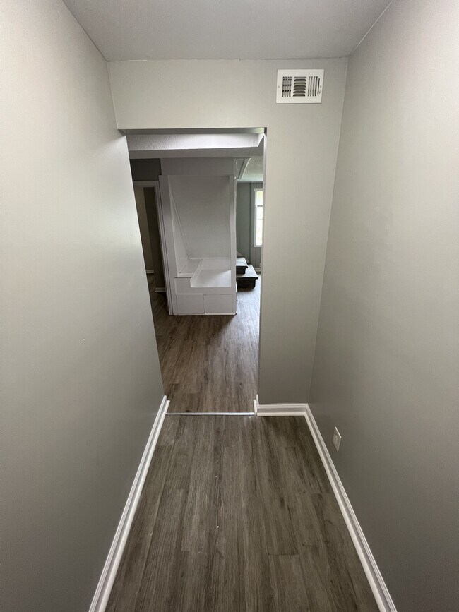 Foto del edificio - 315 E Park Dr