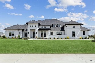 Building Photo - 1711 Beverly Ln