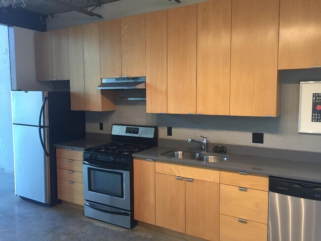 Kitchen - 1507 SE 45th Ave