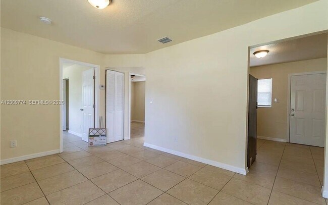 Foto del edificio - 708 N 14th St