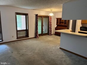 Building Photo - 23243 Rosewood Ct