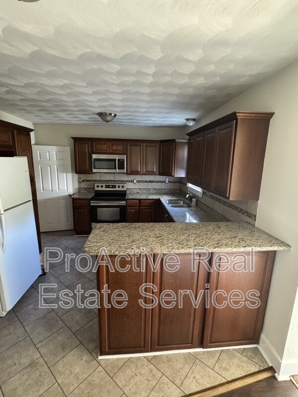 Foto del edificio - 1018 Wolcott Ave