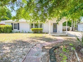 Building Photo - 3355 Seabrook St