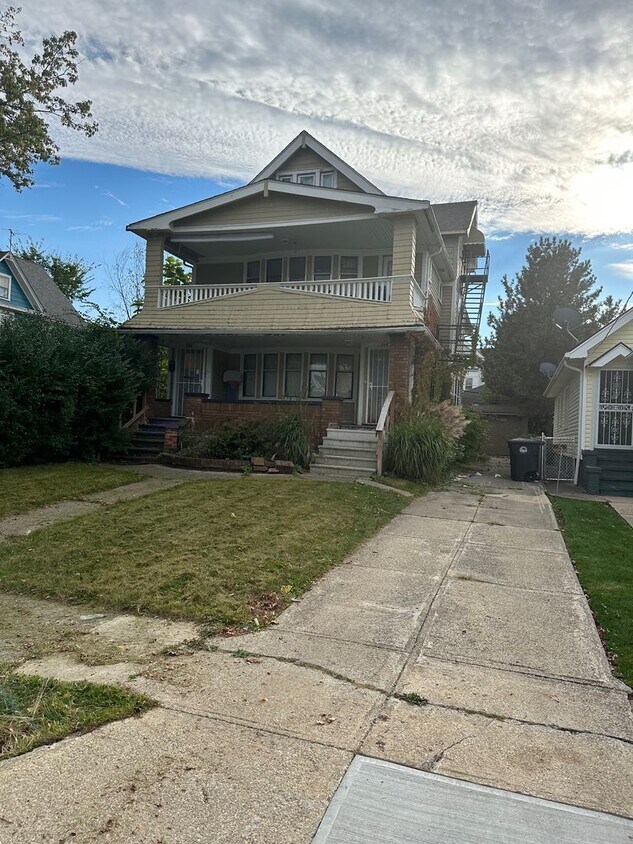 Foto principal - 1868 Haldane Rd