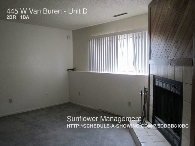 Building Photo - 2 Bed Nestled In Tranquil Downtown Community
