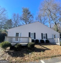 Building Photo - 155 Bowen St