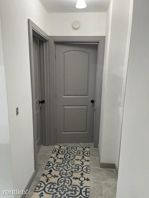 Foto del edificio - 2 br, 1 bath Duplex - Freshwater 13th Ave