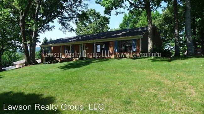 Building Photo - 5030 Cave Spring Ln