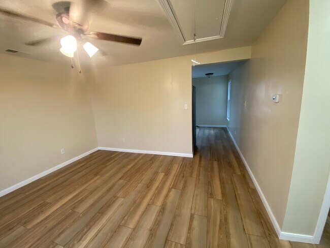 Building Photo - 46 Laurel Ave