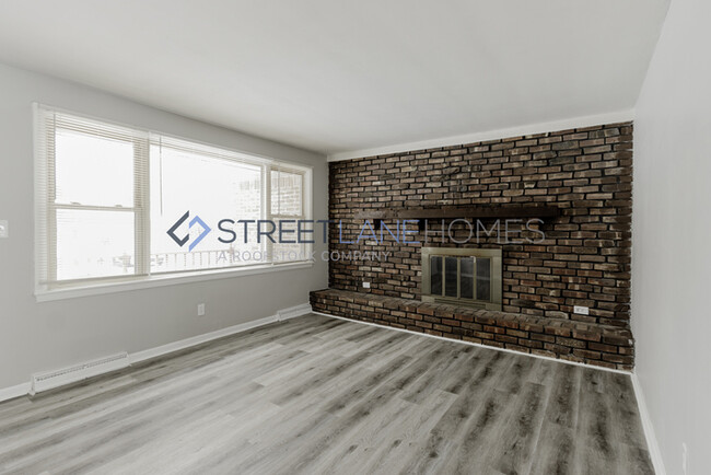 Building Photo - 2608 Marsha Dr