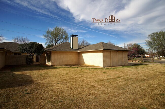 Building Photo - 9923 Mashburn Blvd