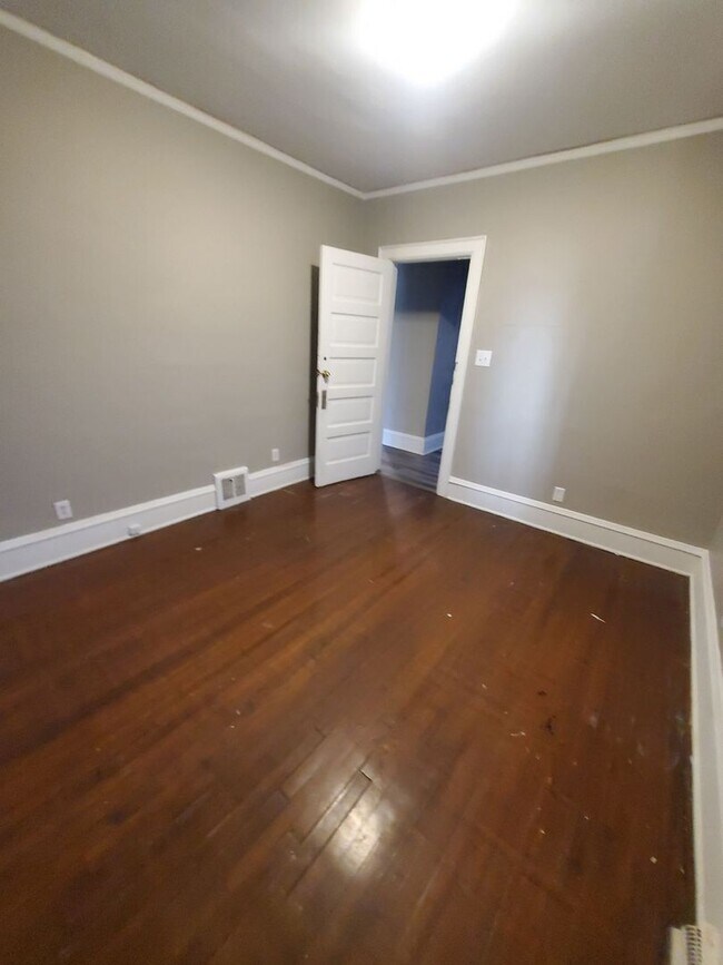 Foto del edificio - 2545-2547 N 38th St - Duplex (ACE PROPERTY)