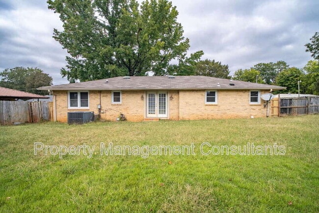 Building Photo - 1004 Ford Ave
