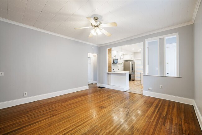 Foto del edificio - 222 Gregory St