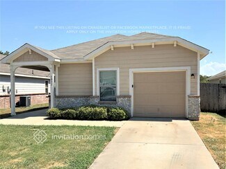 Building Photo - 1832 Village Park Trail