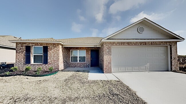 Foto del edificio - Very Nice 3 Bedroom 2 Bath Home in El Reno...