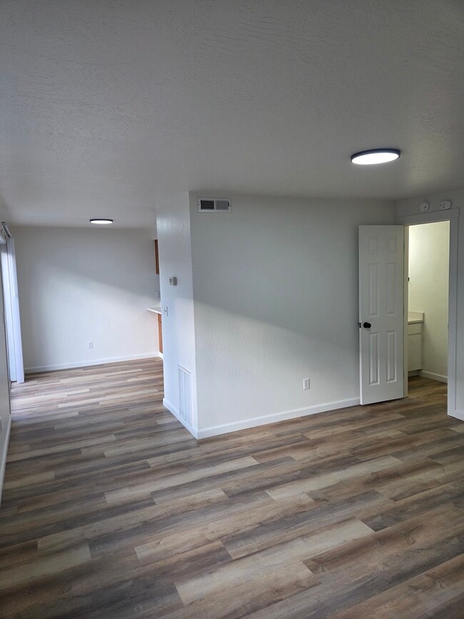 Building Photo - 2055 Campus Dr