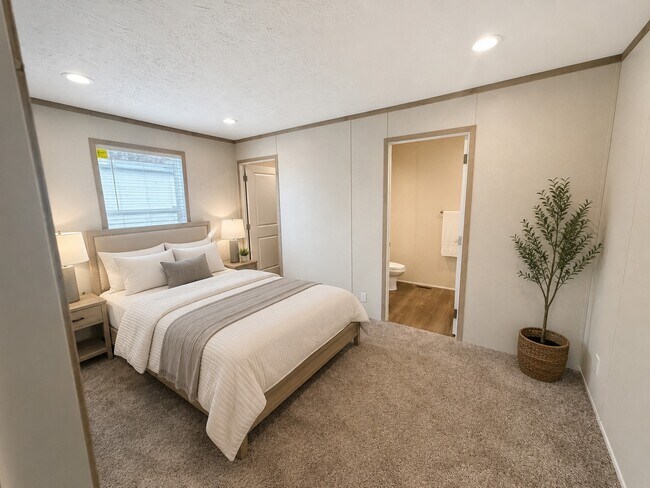 Foto del edificio - 5501 Toms Pl