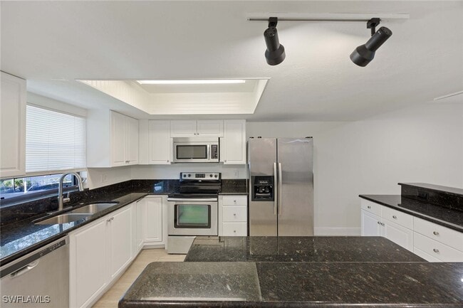 Foto del edificio - 28180 Pine Haven Way