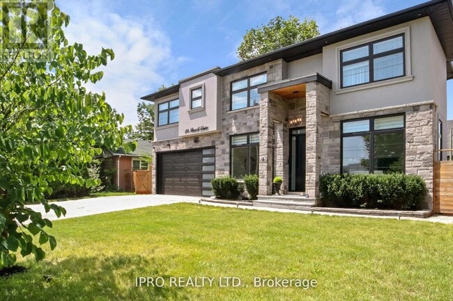 Building Photo - 89 Russell Dr