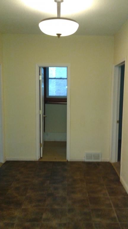 Building Photo - 804 26th Avenue NE. Apt # 1