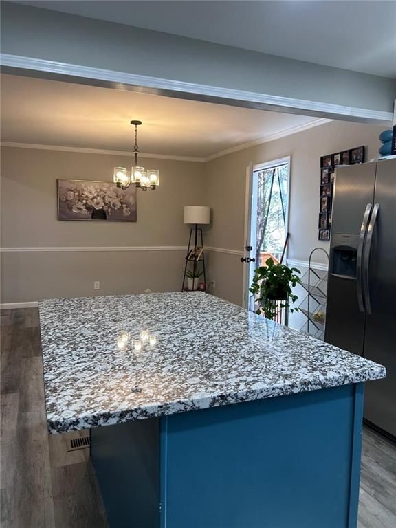 Foto del edificio - 356 Norhill Ct