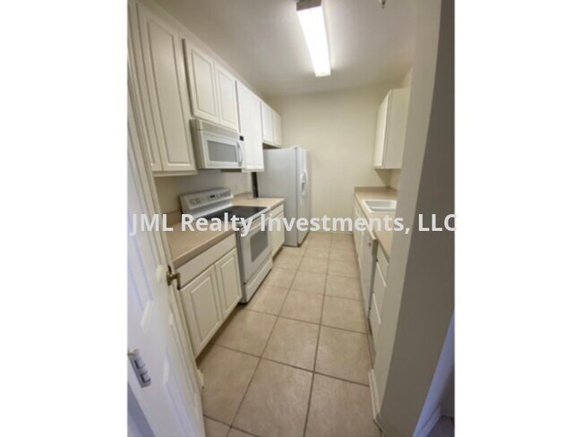 Foto del edificio - 588 Brantley Terrace Way