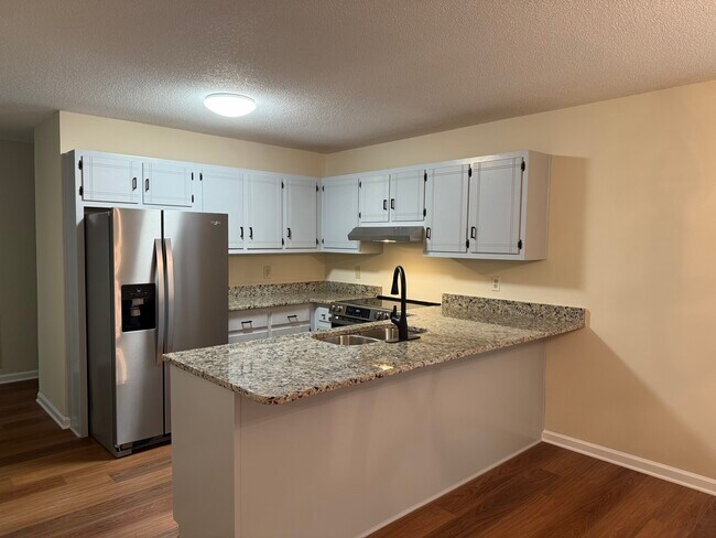 Kitchen - 775 Indian Mound Rd SE
