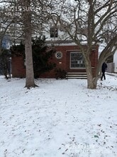 Building Photo - 20215 Sunset Dr