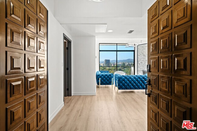 Foto del edificio - 10535 Wilshire Blvd