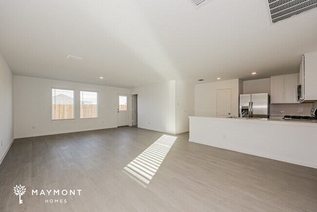 Building Photo - 1837 Javelina St