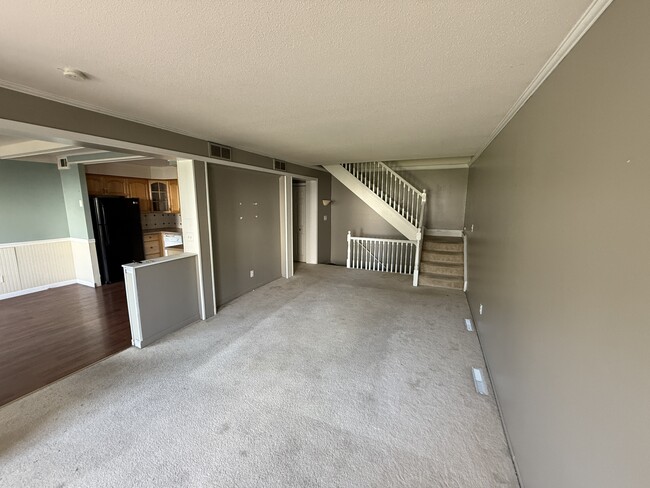 Building Photo - 17018 Beach St