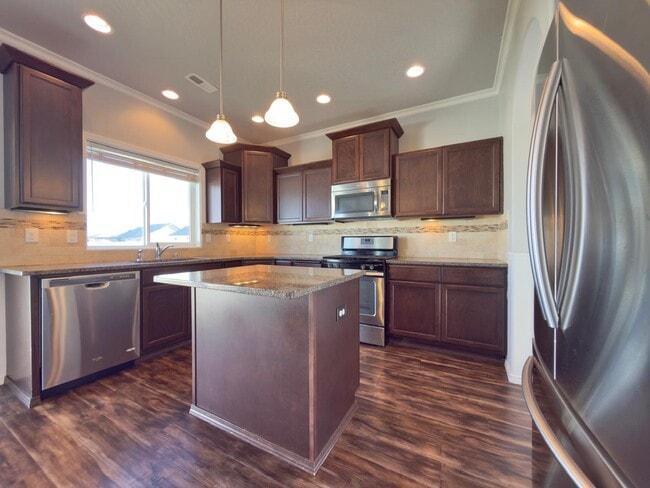 Foto del edificio - 515 S King St