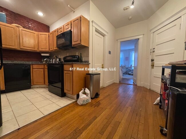 Foto del edificio - 1122 Commonwealth Ave