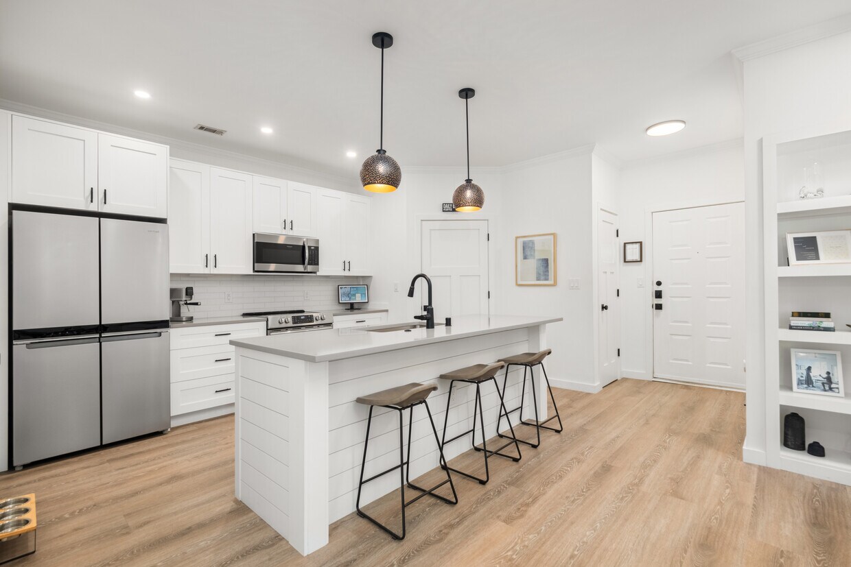 Foto principal - 400 Bucksley Ln